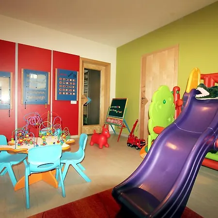 Отель Garni Thermenglueck 4*