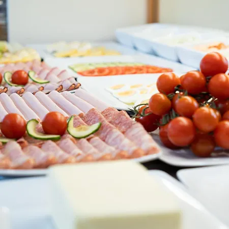 Hotel Garni Thermenglueck 4*